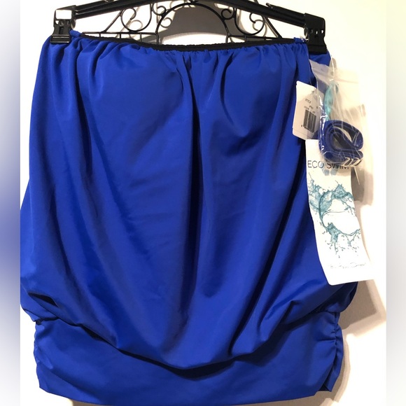 AQUA GREEN, ECO SWIM WOMEN’S SWIM TOP NWT WITH STRAPS SIZE 8 IN BLUE COLOR - Picture 5 of 9